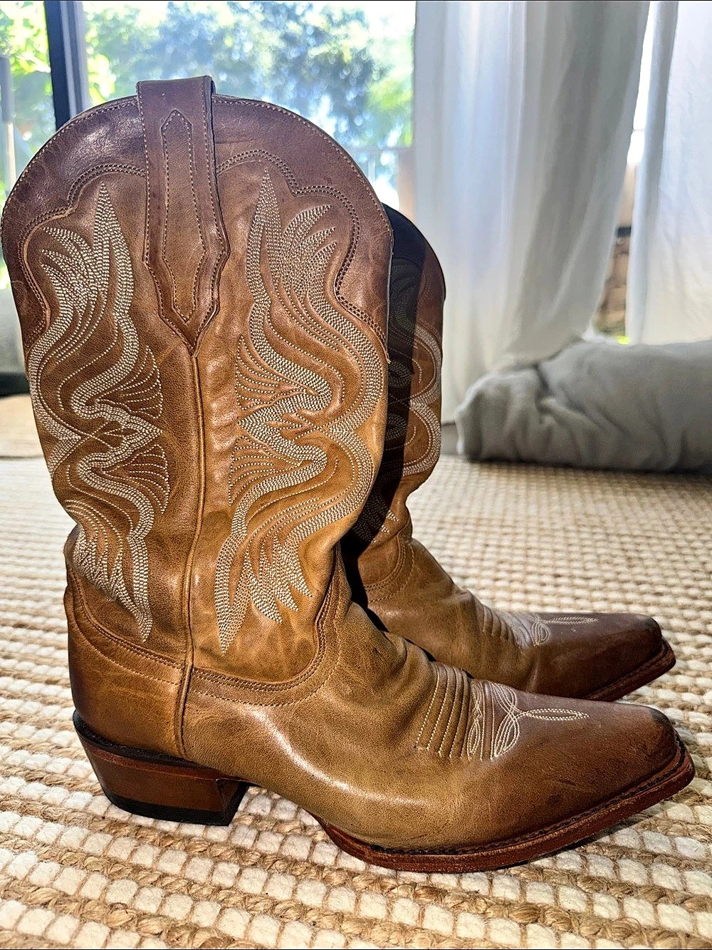 Shyanne Aurora Western Embroidered Heeled Boots in Brown Beige Size 7
